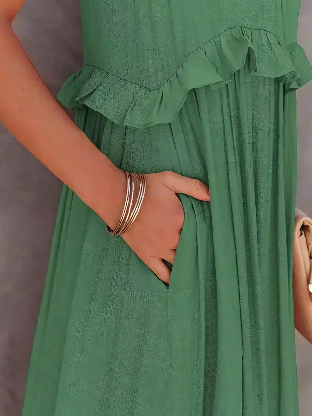 Lorena | Halterneck Dress With Ruffles and Pockets