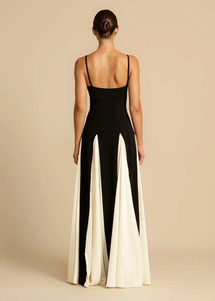 Celia | Elegant Contrast Ruffles Maxi Dress