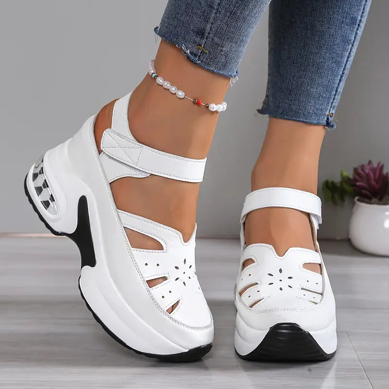 Padded orthopaedic sandals for women, offering everyday support