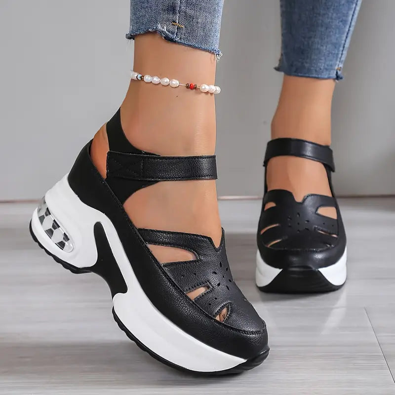 Padded orthopaedic sandals for women, offering everyday support