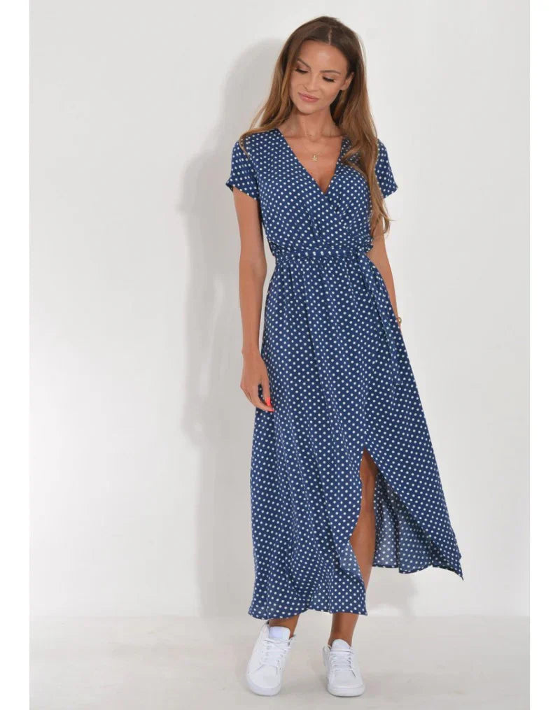 Julia - Elegant dress with V-neck and shaping cut